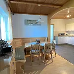 Hollerberg 2 *